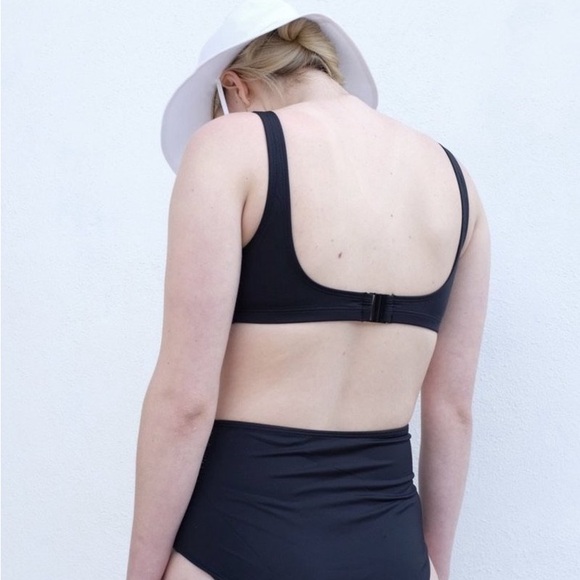 Nu Swim Fen Top in Black Size Medium - Picture 7 of 8